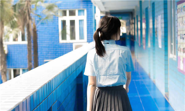 康保如何找到一个可以帮助我生孩子的女人？